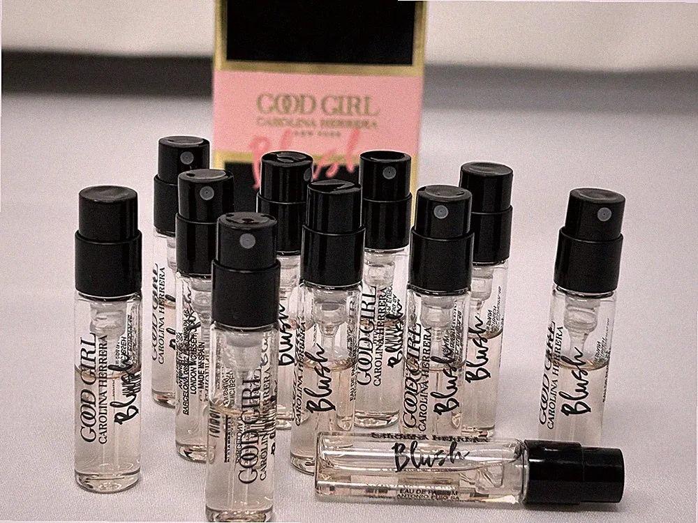 Carolina Herrera Good Girl Blush Perfume EDP 1.5ml Sample Spray 14 NEW