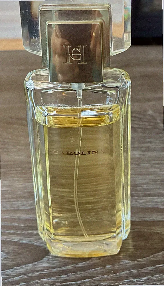 Carolina Herrera Perfume 3.4 Oz Eau de Toilette #32251 Spray Bottle Fragrance