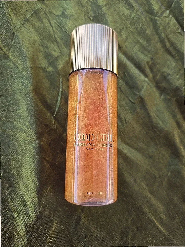 New Carolina Herrera Good Girl Perfumed Shimmer Body Oil 100 ml/3.4 oz
